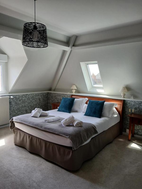 Queen Suite image 3