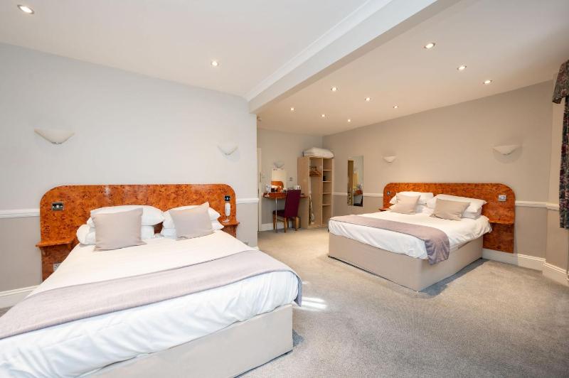 Double or Twin Room - Lower Ground Floor image 1