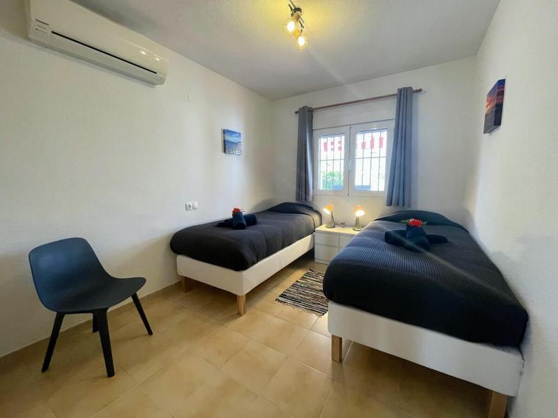 Botanical 2 Bedroom Bungalow with Com Pool VM33 - image 2