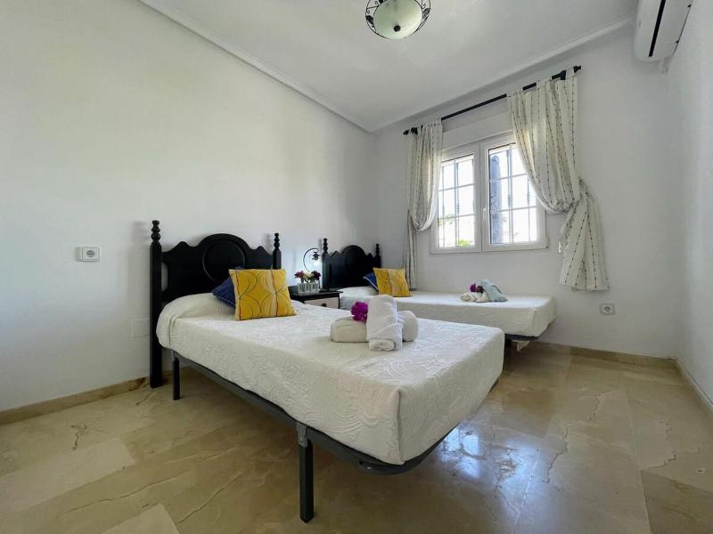 3 Bed Townhouse Overlooking Com Pool LD314 - image 22
