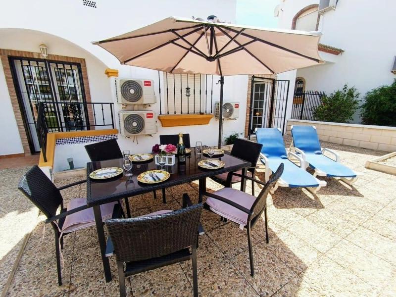 3 Bed Townhouse Overlooking Com Pool LD314 - image 12