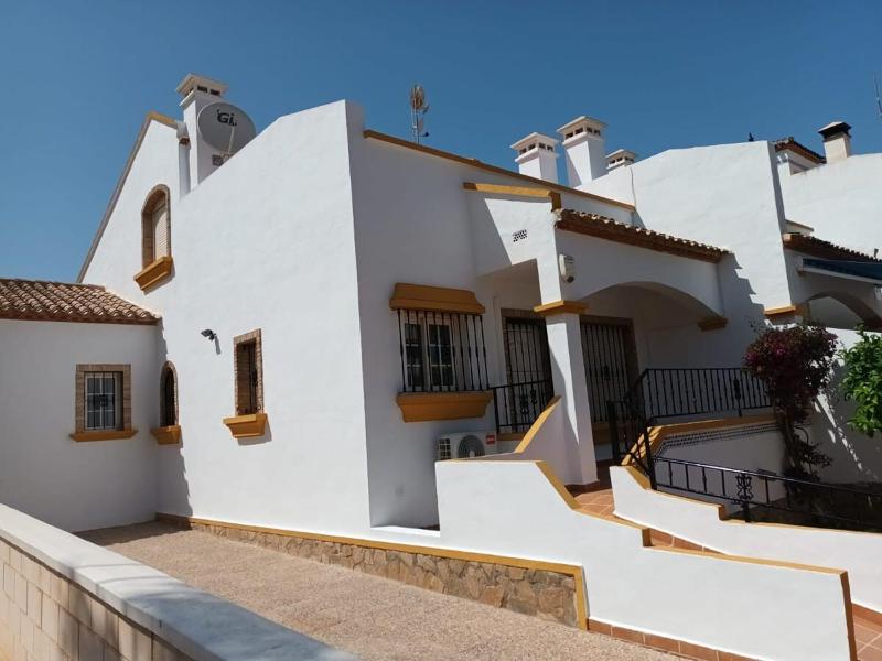 3 Bed Townhouse Overlooking Com Pool LD314 - image 19