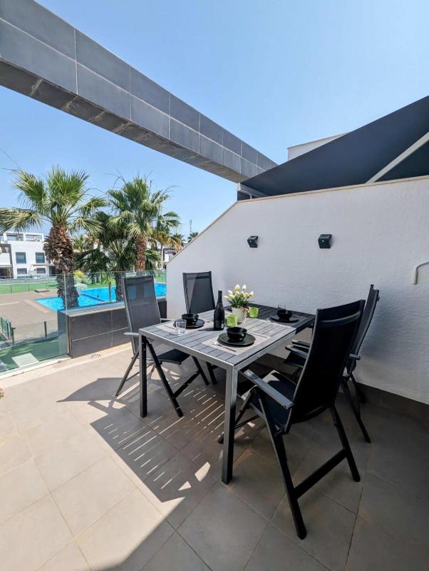 Modern 2 Bed Apt in La Zenia LZ9 - image 2