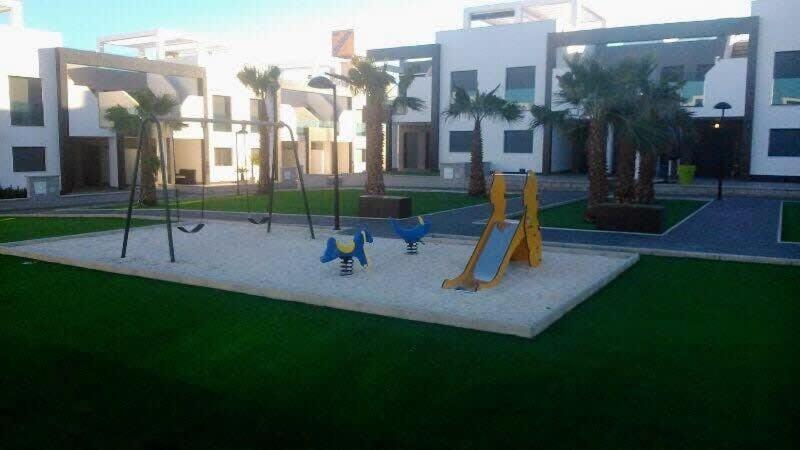 Modern 2 Bed Apt in La Zenia LZ9 - image 10