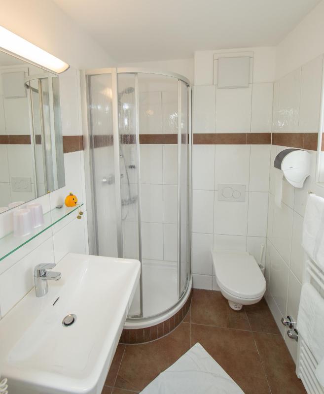 Double Room image 2