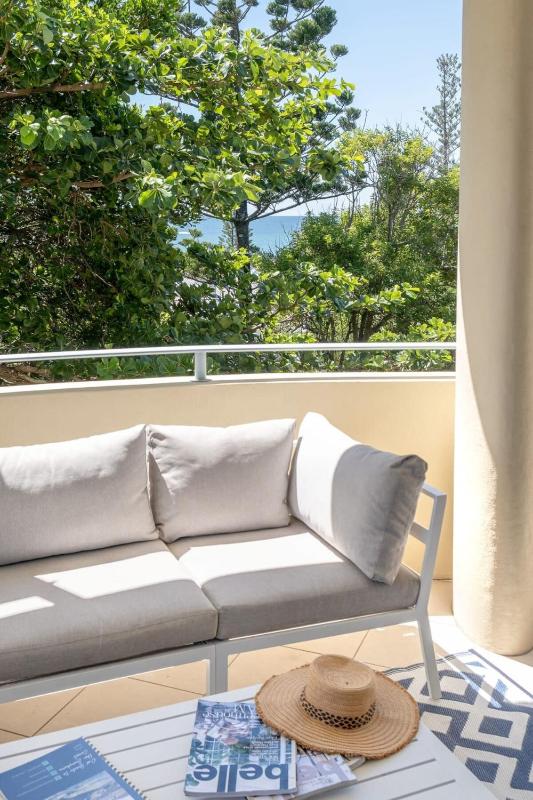 Live like a local In The Heart of Moffat Beach - image 7