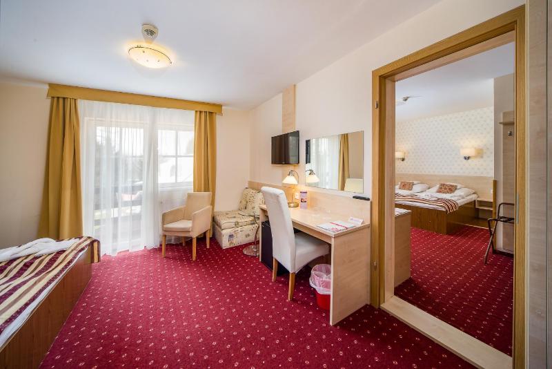 Superior Suite image 1