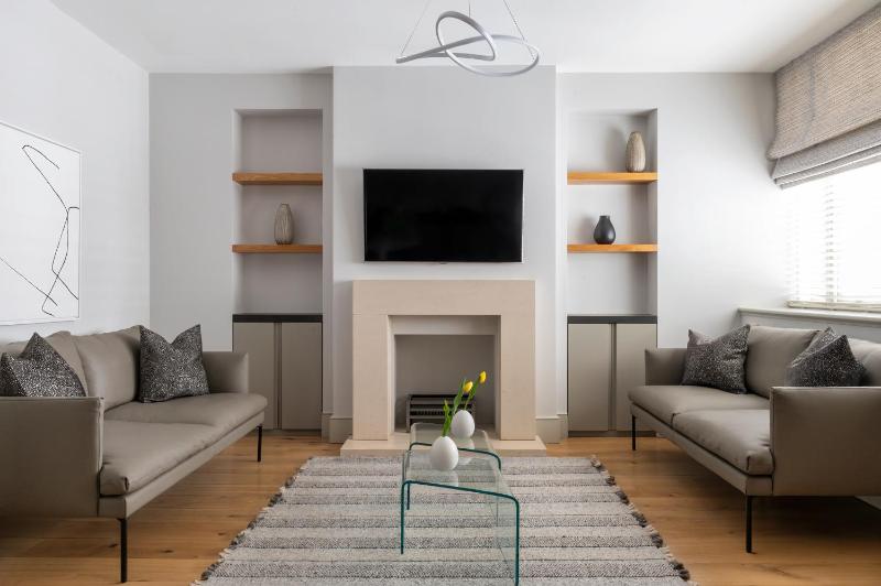 One Bedroom Suite Accessible image 2