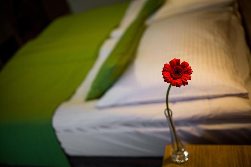 Single Room image 2