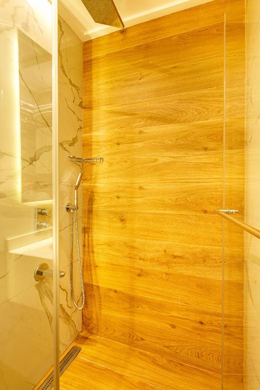 Standard Twin Room image 2