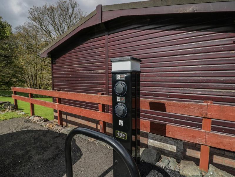Elm Lodge - image 12