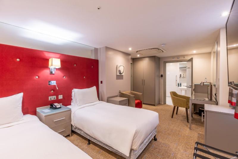 Twin Room - Mobility Access image 4