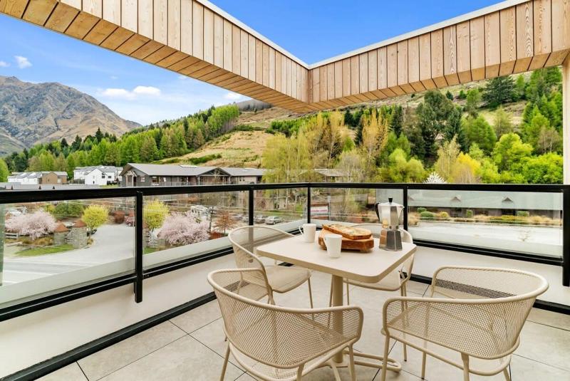 The Terrace at La Residence du Parc - image 1