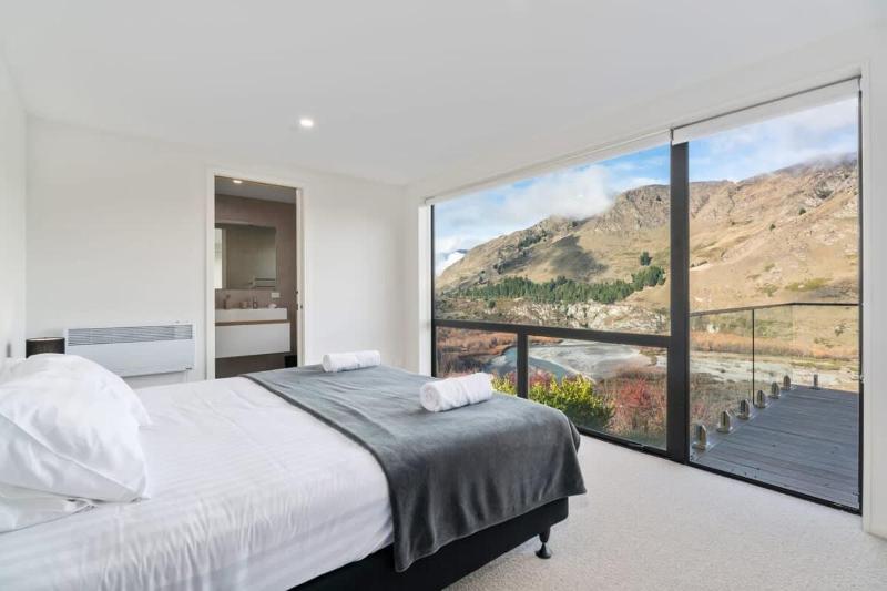 Chateau Shotover - image 14