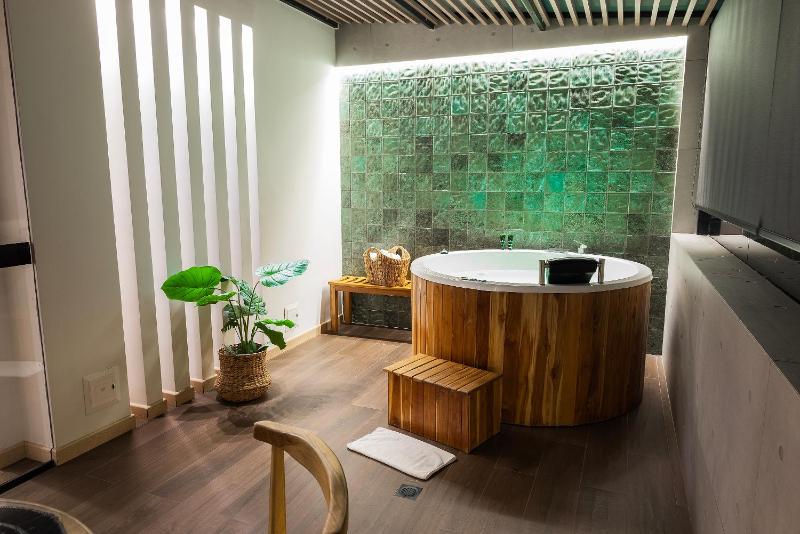 Hotel Black Tower Premium - image 1