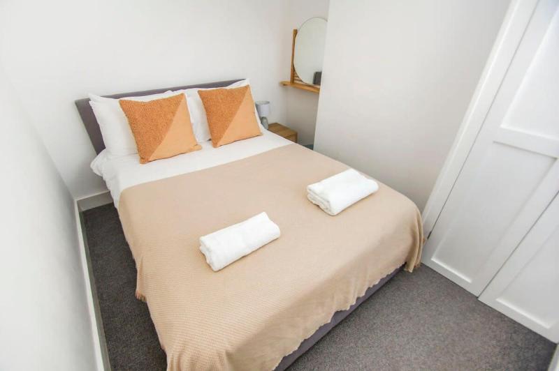 Regent House - by Brighton Holiday Lets - image 5