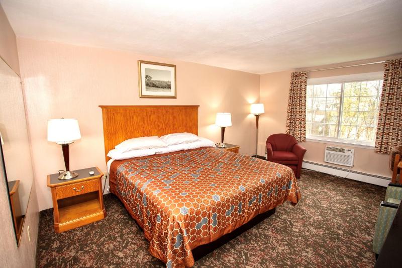 King Room - Non-Smoking image 3