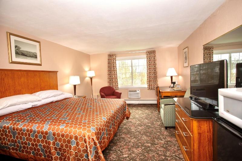 King Room - Non-Smoking image 2