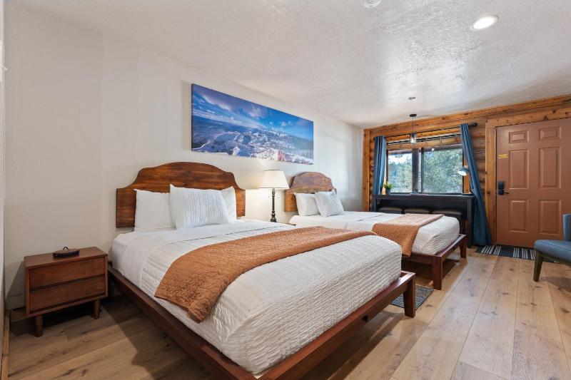 Queen Room with Balcony