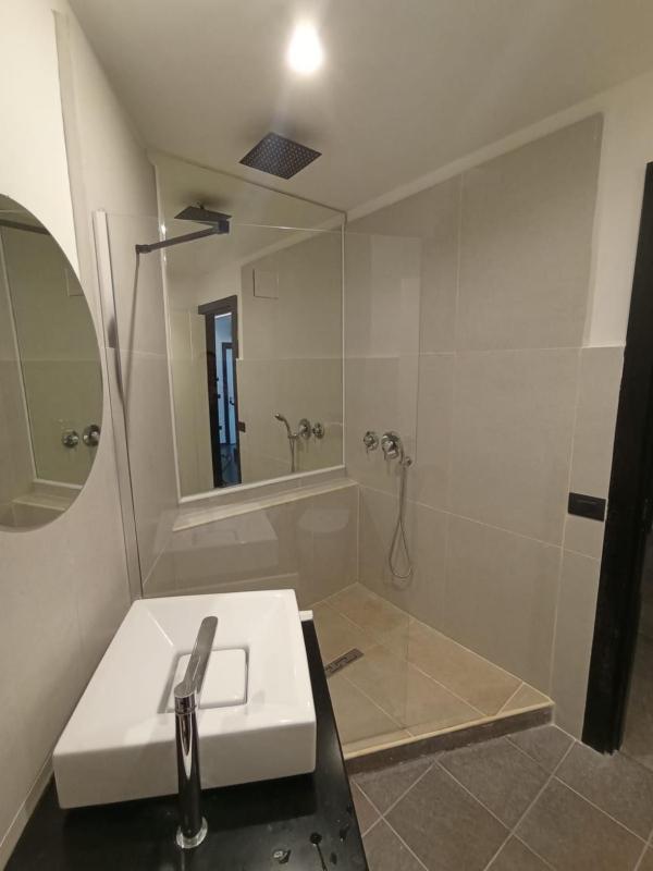 Economy Double Room image 4