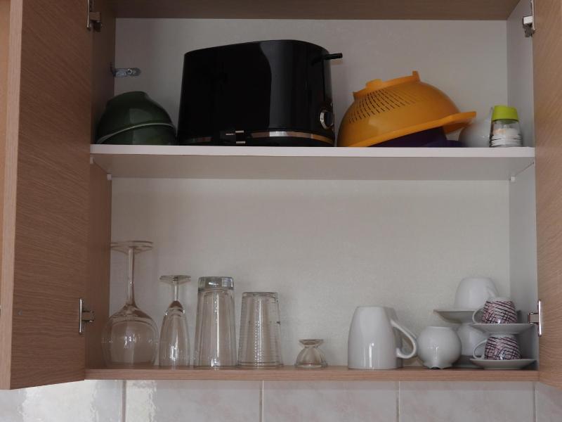 Studio Apartment with Sea View image 1