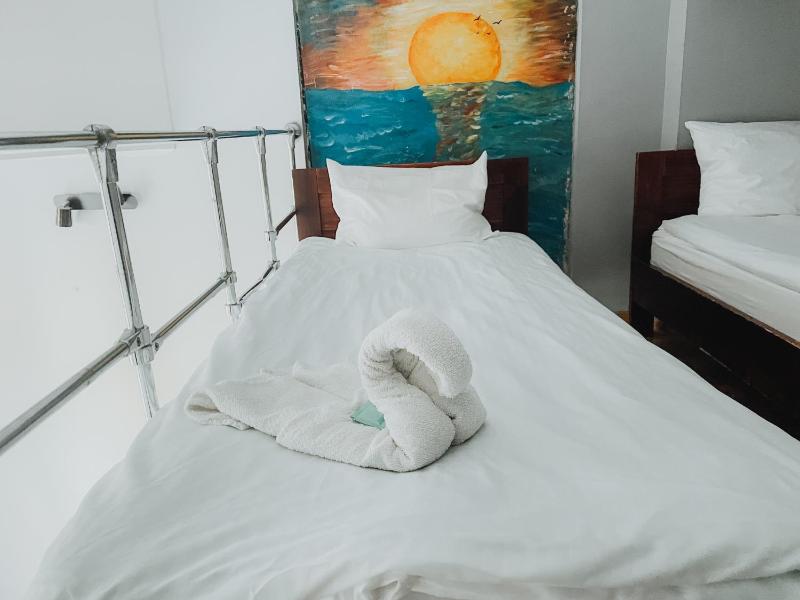 Classic Triple Room image 4