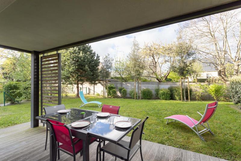 Apartment with Terrace image 3