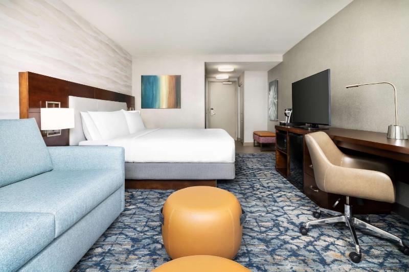 King Room image 4