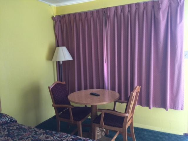 Double Room with Two Double Beds image 3