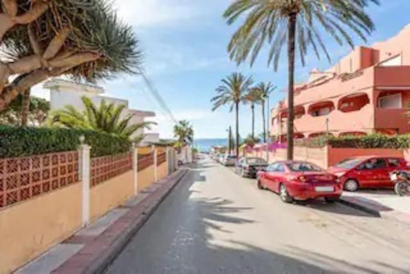 Alvarito Playa Marbella front beach apartment - image 14