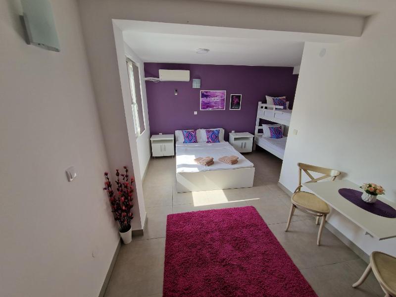 Quadruple Room image 1