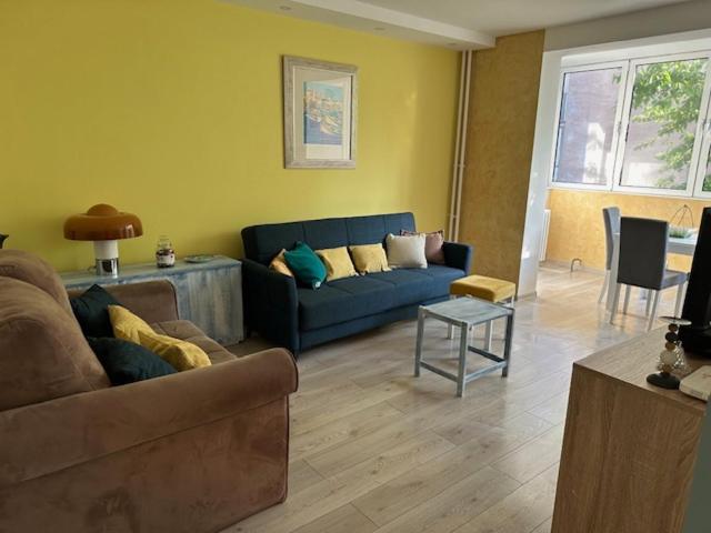 Modern one bedroom in the center of Belgrade - image 1