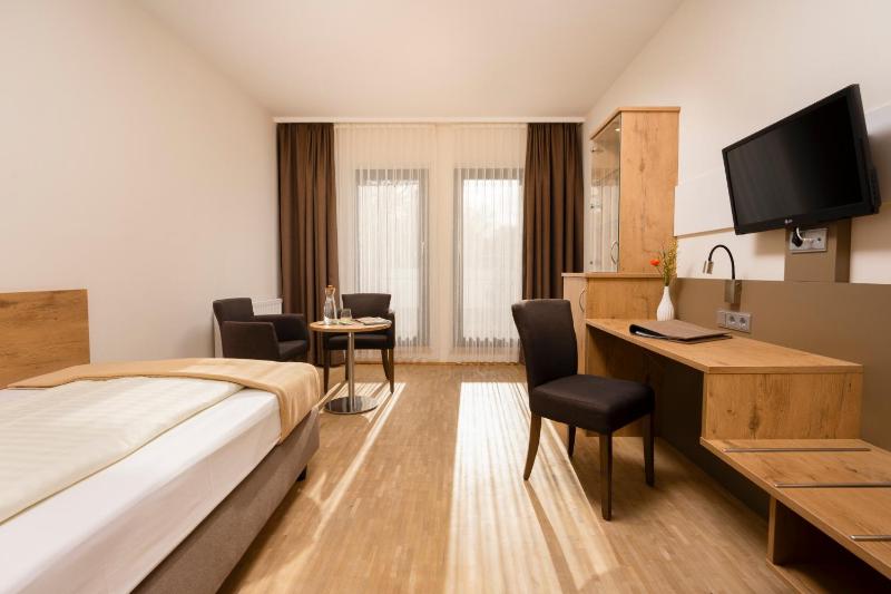 Comfort Single Room image 3