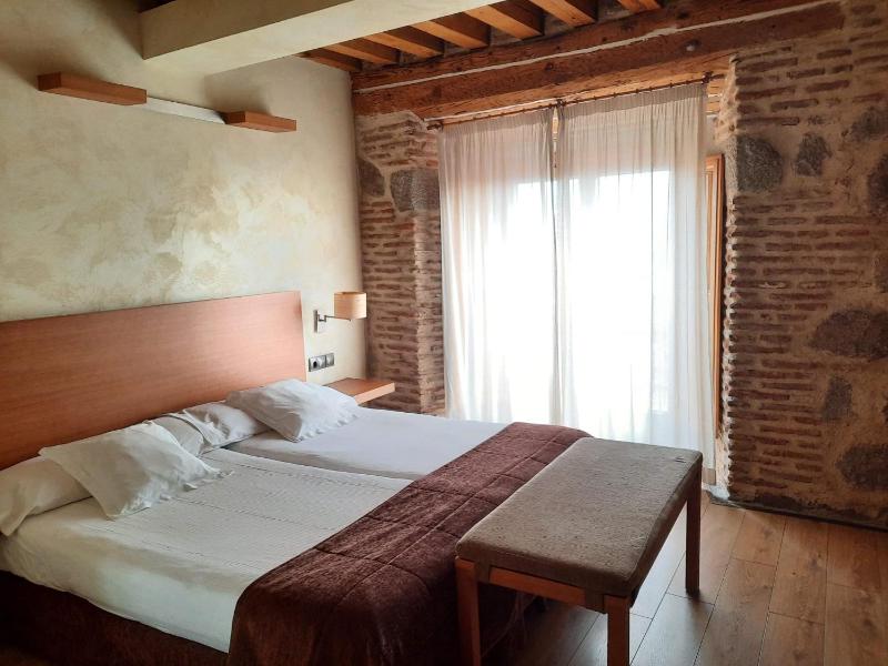 Twin Room with View image 2