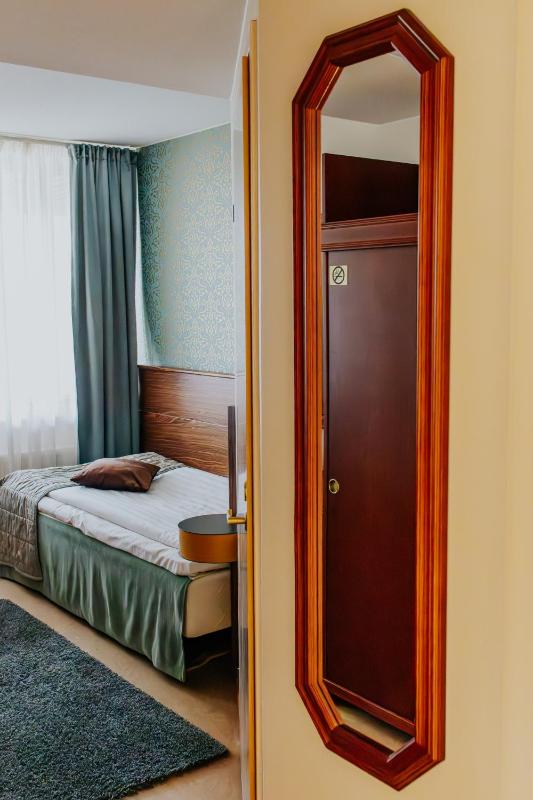 Single Room image 1