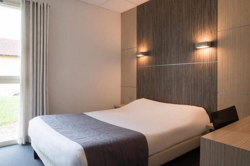Double Room image 1