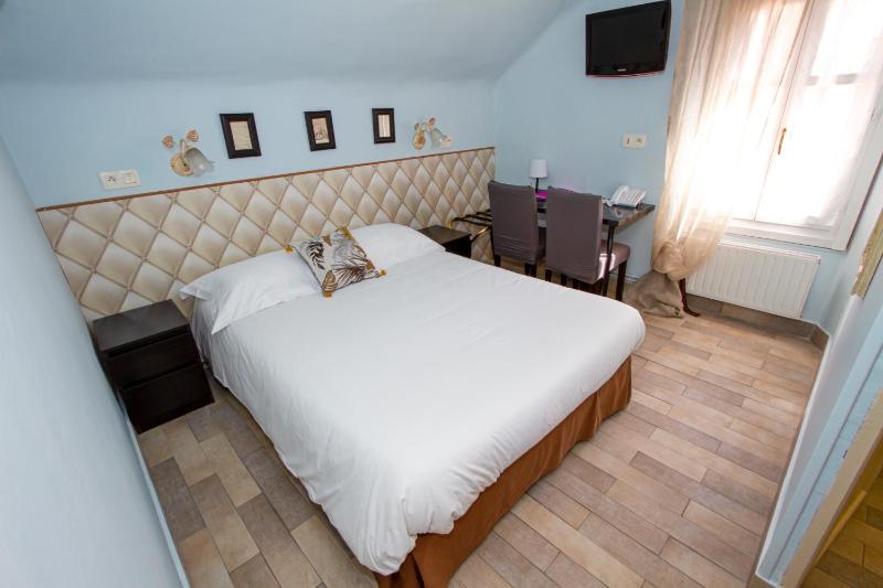 Tradition Double  Room image 3