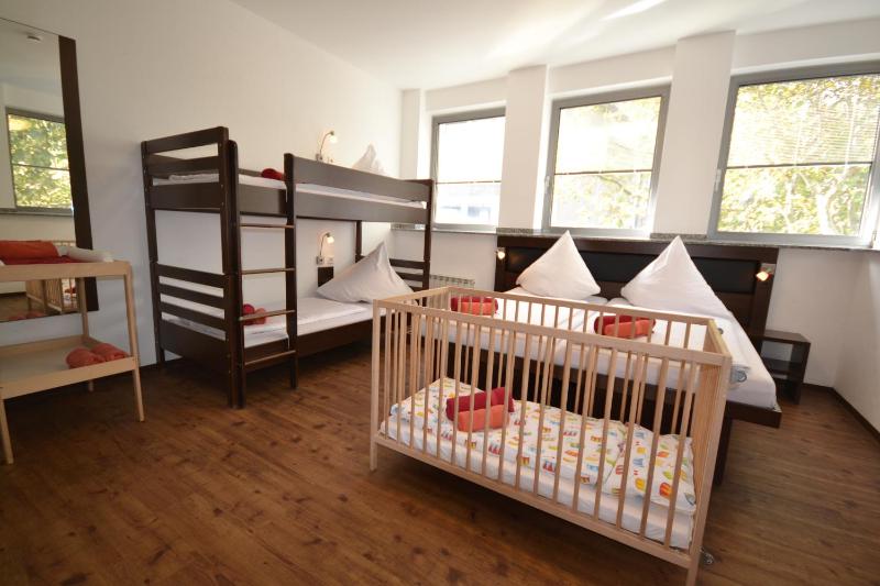 Family Room (2 Adults + 2 Children) image 2