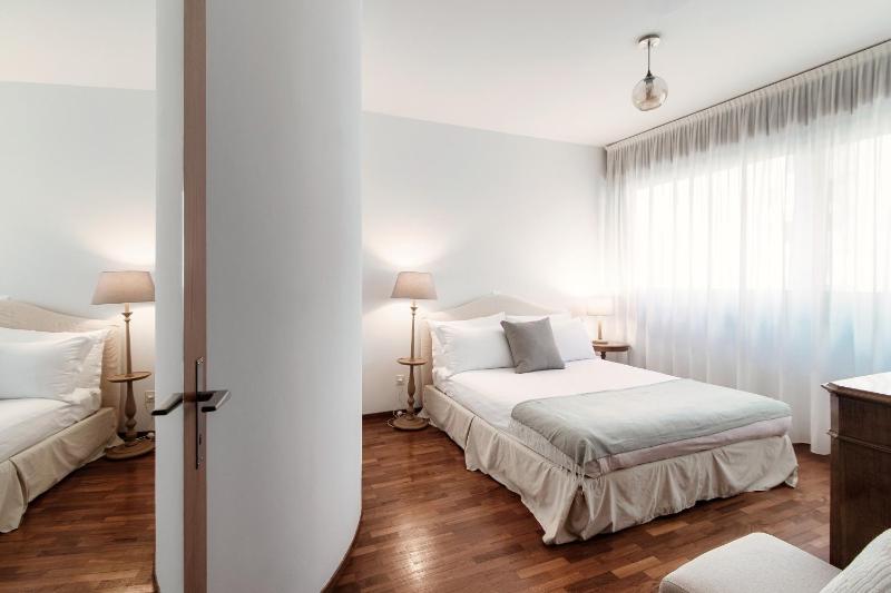 The Central Home by Quokka 360 - Next to Lido di Lugano - image 21