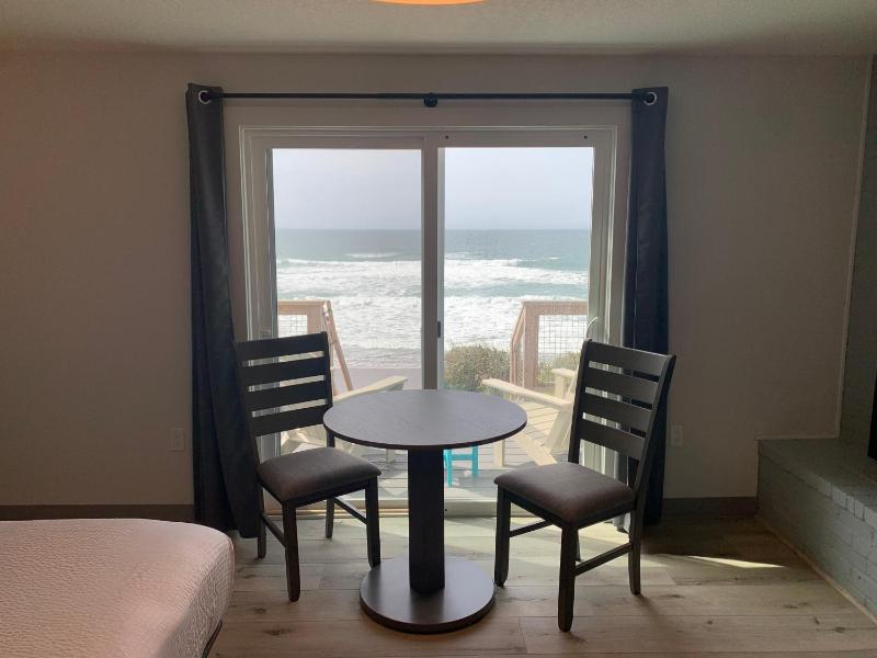 West Beach Suites - image 2