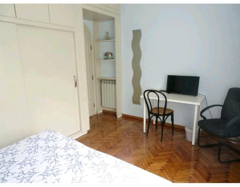 Double or Twin Room with Garden View image 3