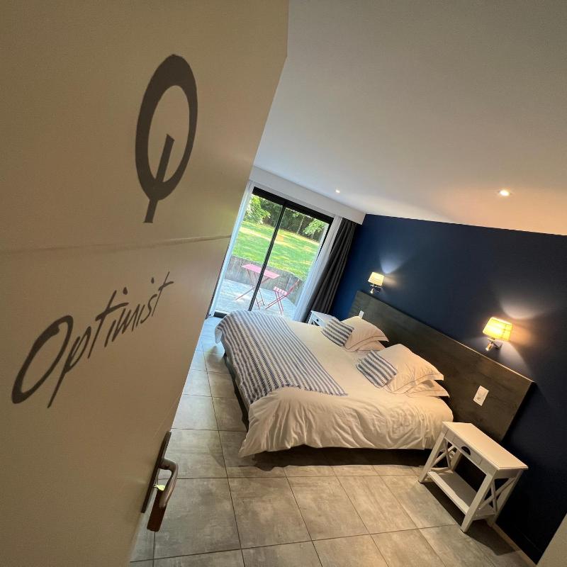Double Room with Garden View image 1