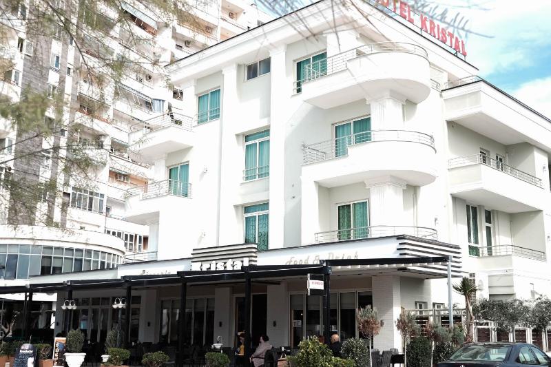 Hotel Kristal - image 1