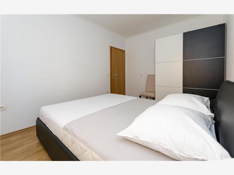 Apartment - Ground Floor image 3
