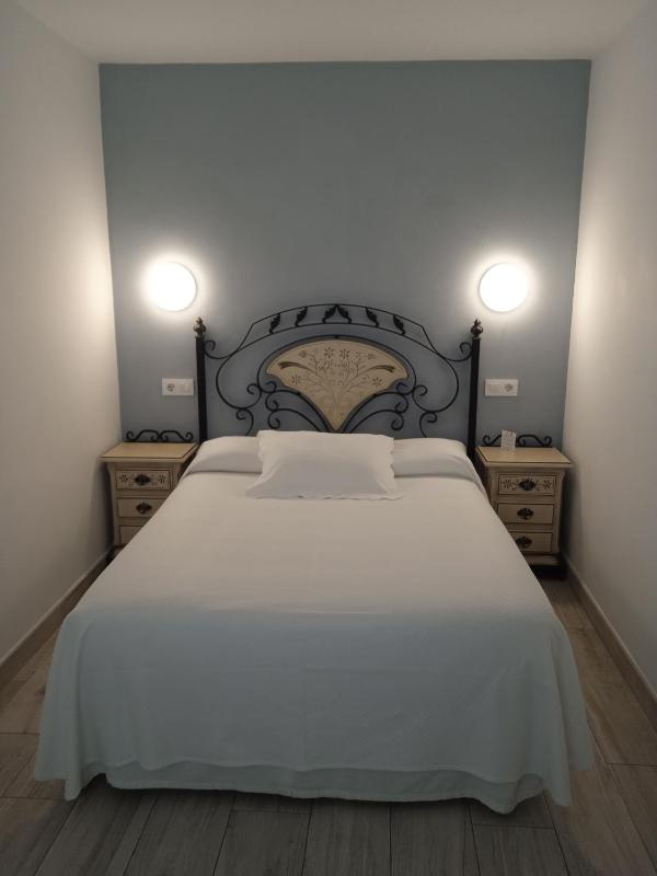 Single Room image 2