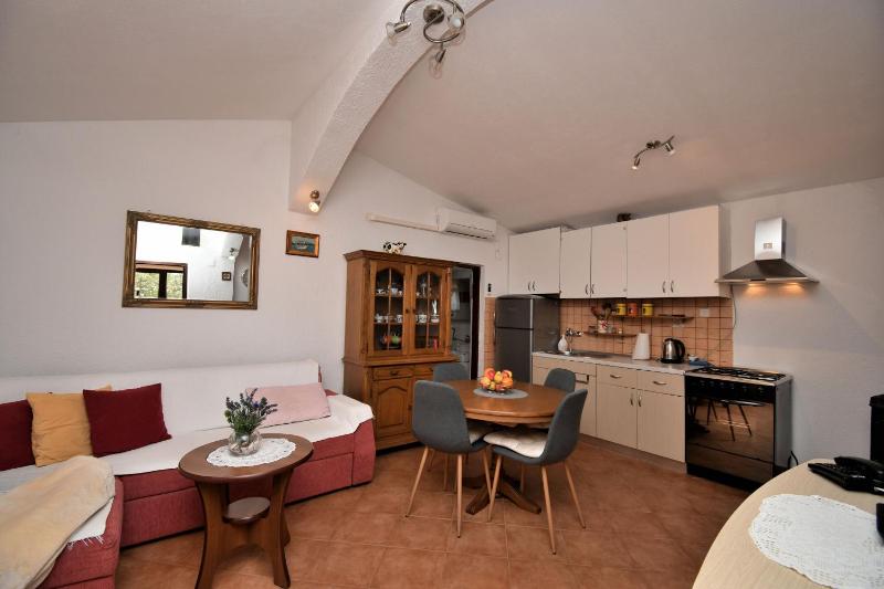 House Angelina - image 20