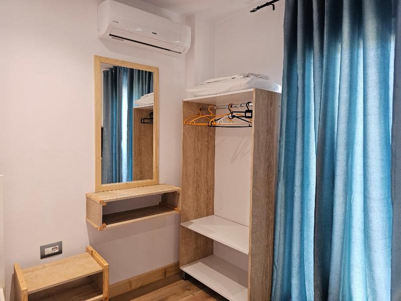 Deluxe Triple Room image 4