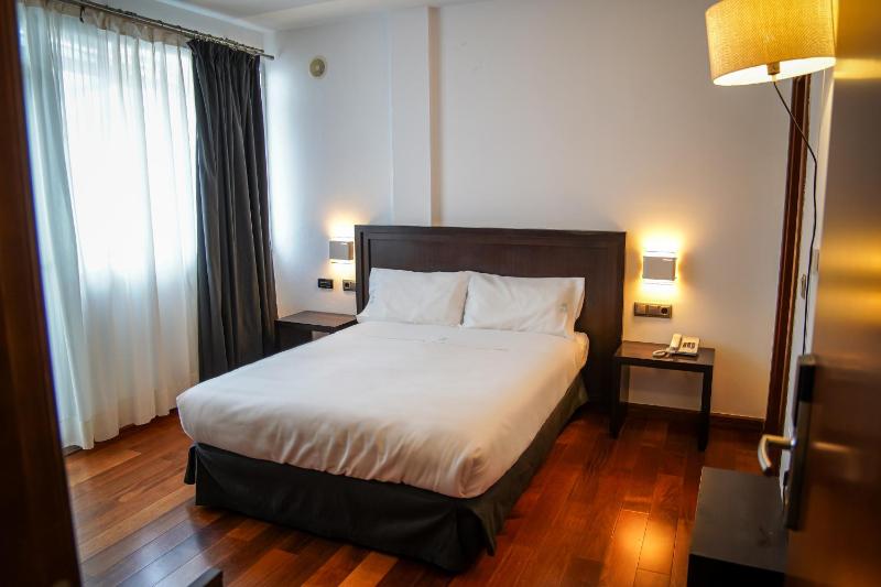 Deluxe Room with Terrace image 1