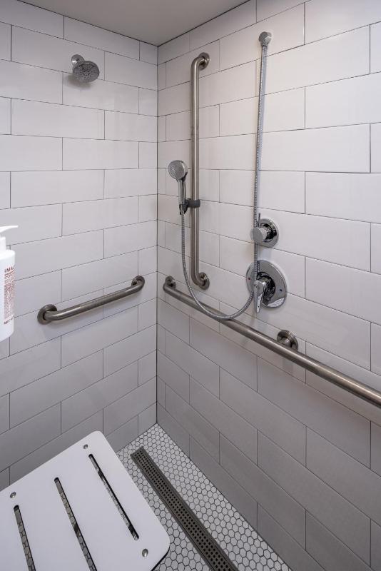 Accessible Main Street Double Queen image 3
