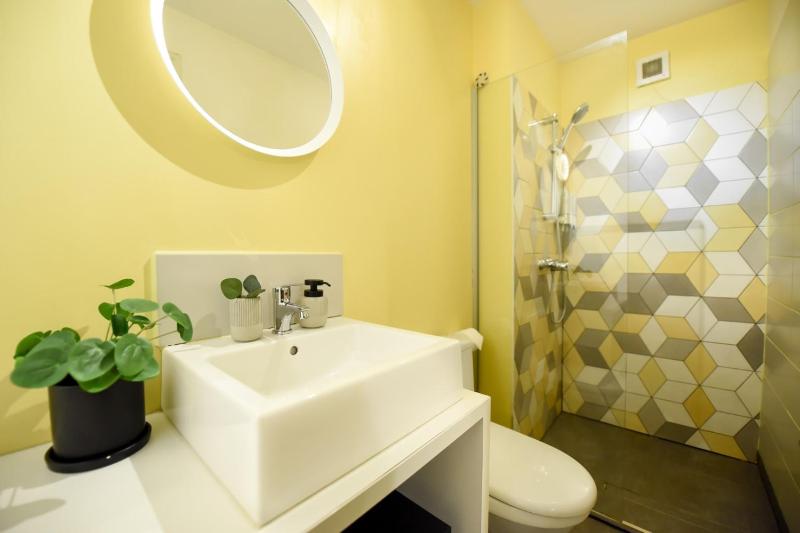Chic Studio near Universitate Square - Your Ideal Stay in Bucharest - image 16